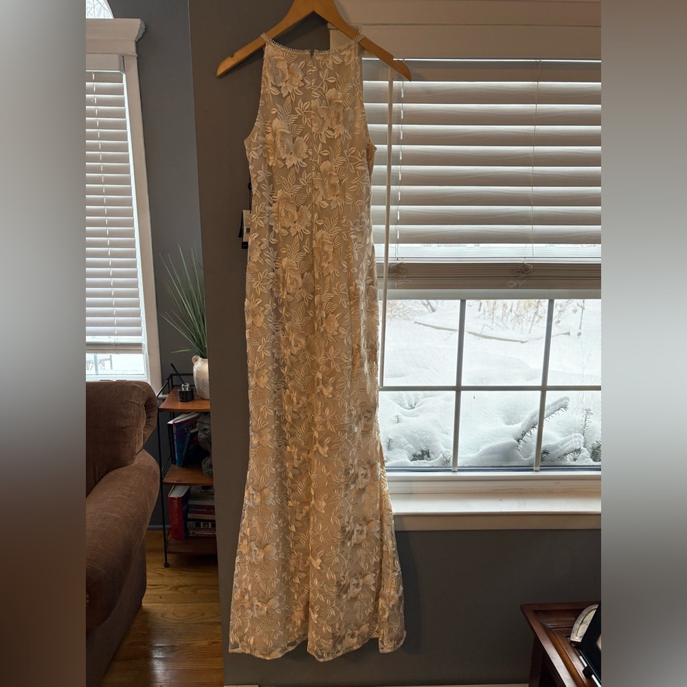 ADRIANNA PAPELL Halter Formal Dress 4 NWT